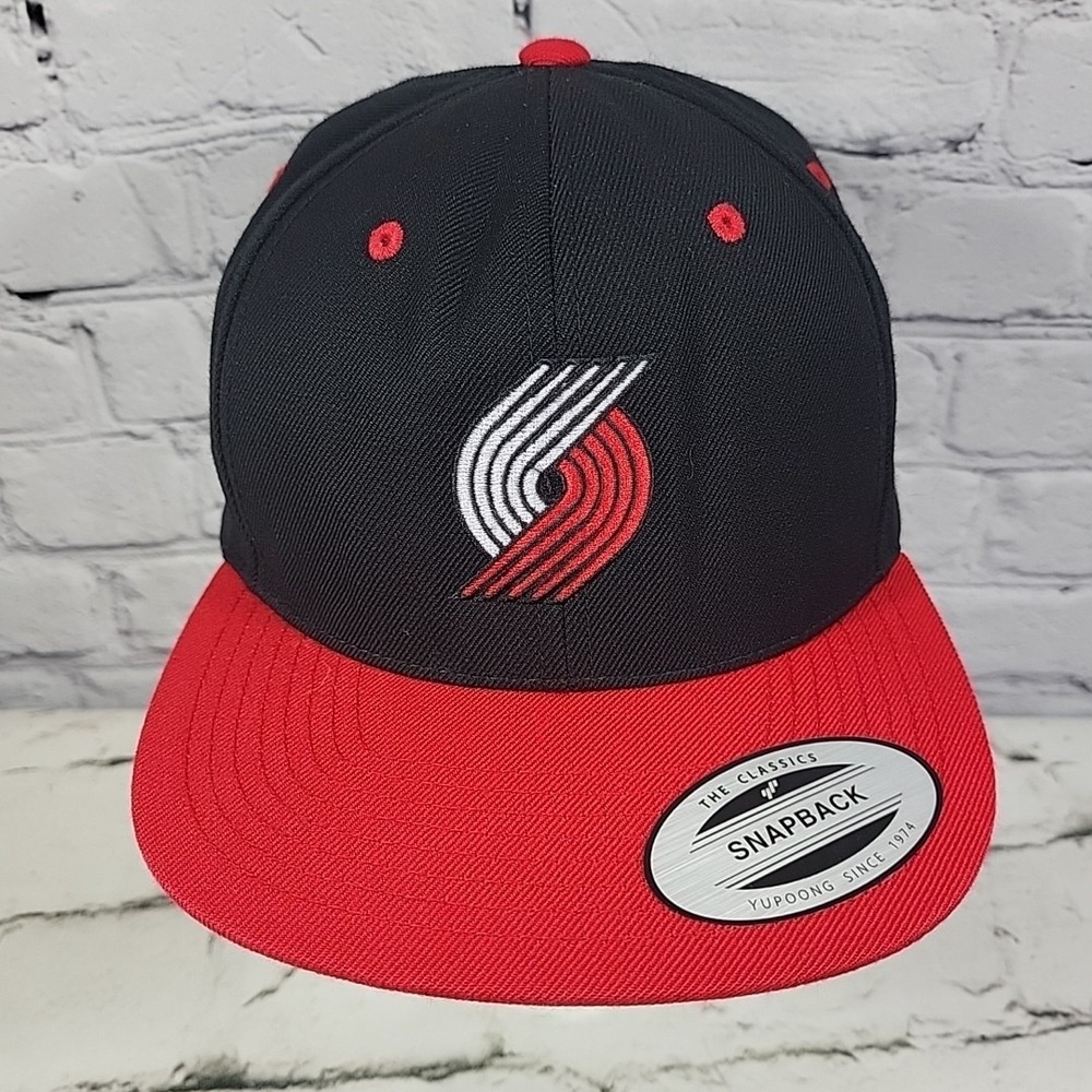 Portland Trailblazers Hat Mens OSFA Snapback Bud Light Beer Sponsor Ball Cap